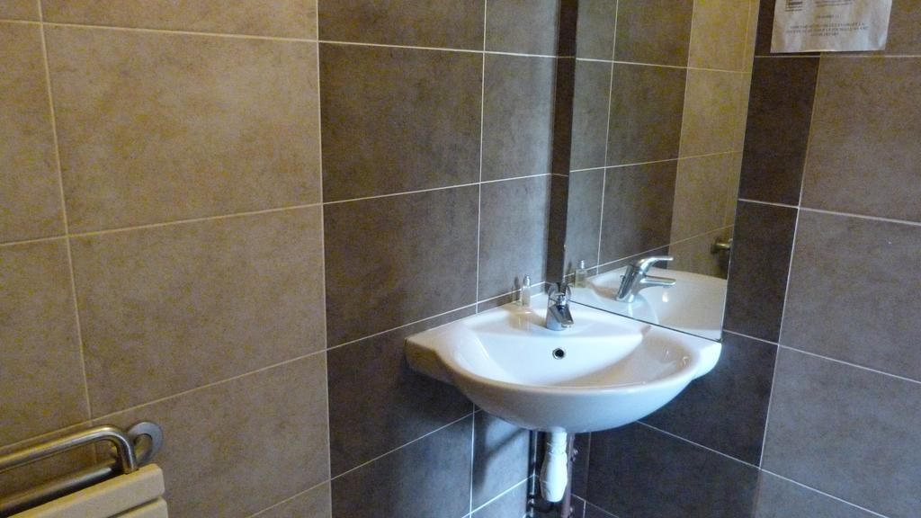 オセール La Maison Des Randonneursホステル 部屋 写真
